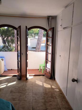 Chalet pareado en calle Pinsapo