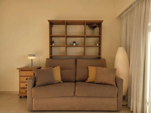 Estudio en avenida Hacienda Playa