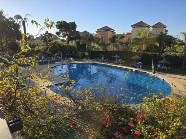 Estudio en avenida Hacienda Playa