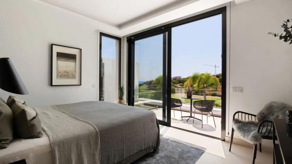 Chalet pareado en Urbanización Artola Alta