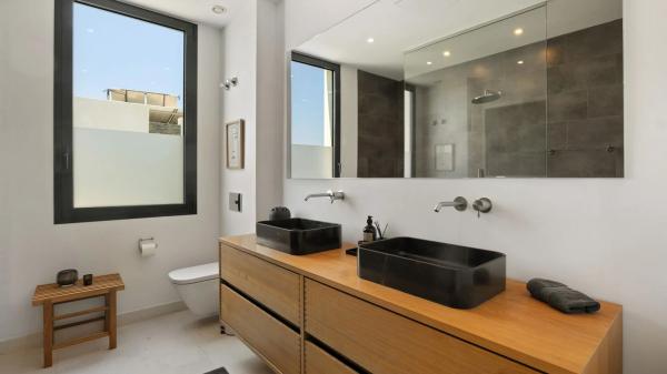 Chalet pareado en Urbanización Artola Alta