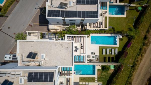 Chalet pareado en Urbanización Artola Alta