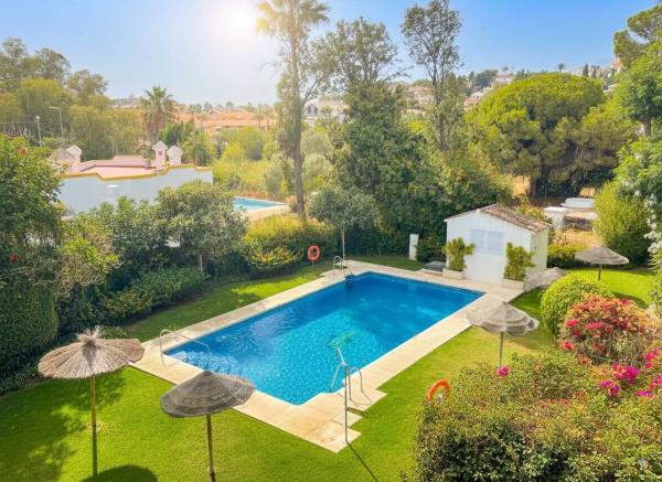 Piso en calle Higueral de Artola, 4