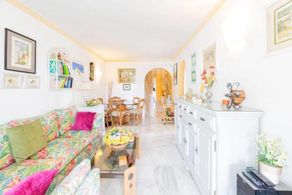 Piso en Barrio Cabopino-Artola