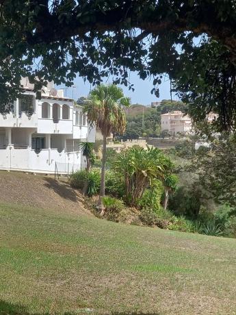 Chalet adosado en avenida Aljaima, 33