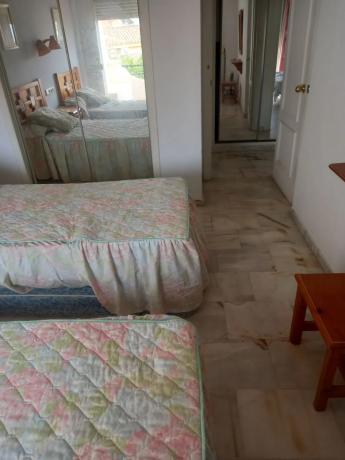 Chalet adosado en avenida Aljaima, 33