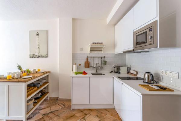 Estudio en avenida Jardines de las Golondrinas, 6