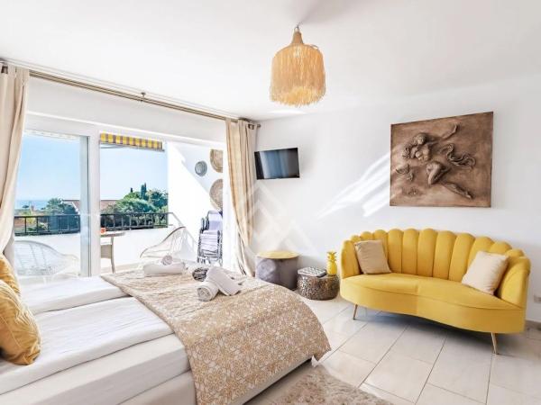 Estudio en calle de Las Golondrinas, 30 -24