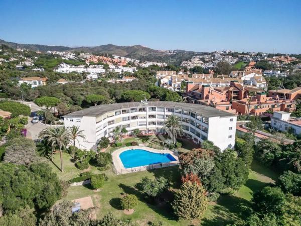 Estudio en calle de Las Golondrinas, 30 -24