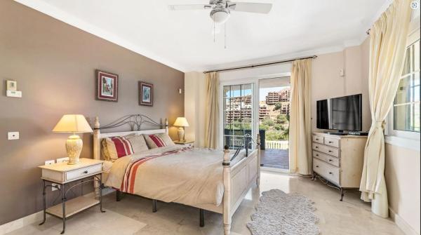 Casa independiente en paseo del Golf