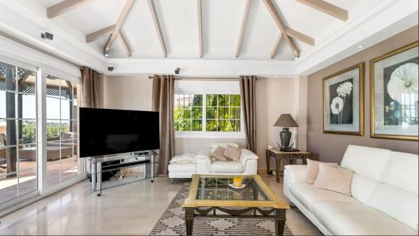 Casa independiente en paseo del Golf