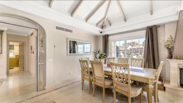 Casa independiente en paseo del Golf