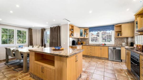 Casa independiente en paseo del Golf