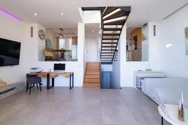 Chalet adosado en avenida de los Acebos