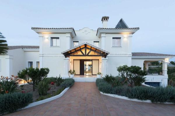 Casa independiente en carretera la Mairena