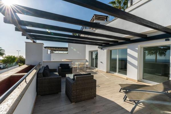 Dúplex en carretera de Cádiz