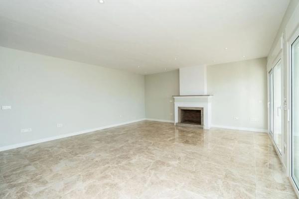 Dúplex en carretera de Cádiz