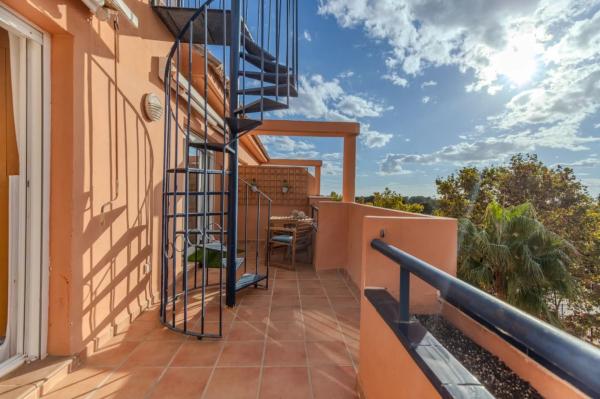 Ático en calle la Hacienda, 6