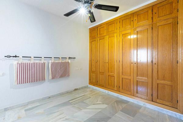 Ático en Av Cervantes-playas Arenal, 2