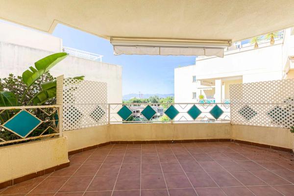 Ático en Av Cervantes-playas Arenal, 2