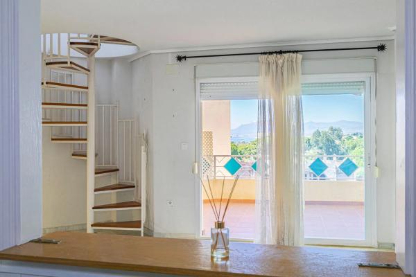 Ático en Av Cervantes-playas Arenal, 2