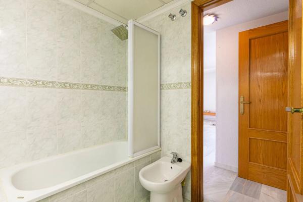 Ático en Av Cervantes-playas Arenal, 2