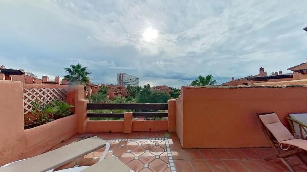 Ático en Barrio Las Chapas-Alicate Playa