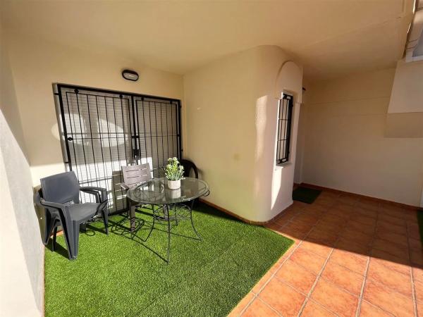 Chalet adosado en avenida Cervantes, 125