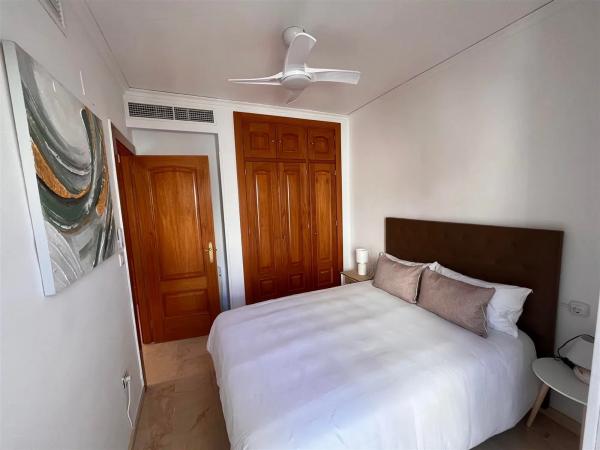 Chalet adosado en avenida Cervantes, 125