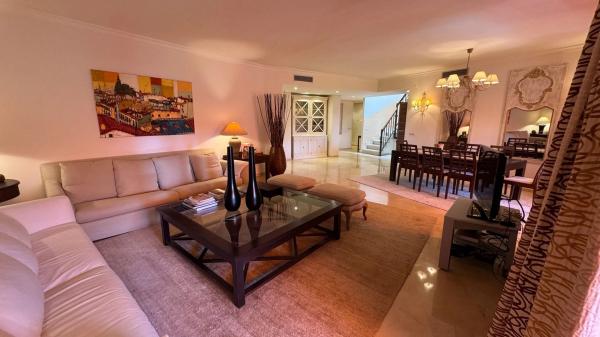 Dúplex en avenida del Gaviero