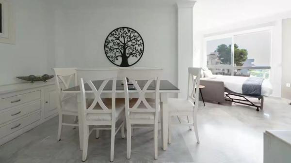 Estudio en Av Severo Ochoa