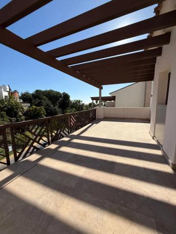 Chalet pareado en calle Hermanos Belón Lima, 1