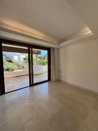 Chalet pareado en calle Hermanos Belón Lima, 1