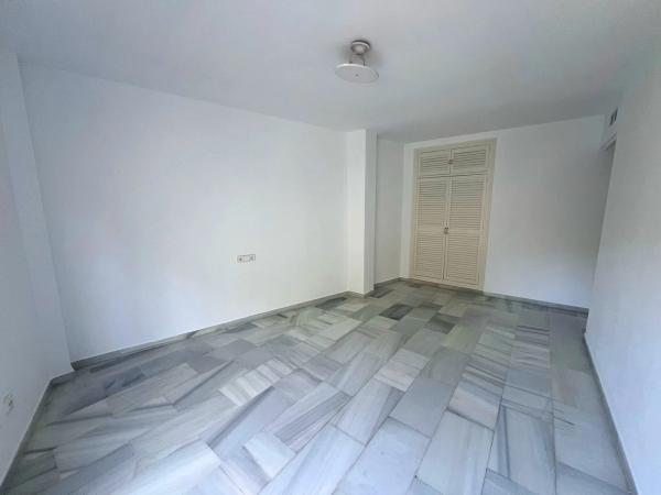 Piso en calle Jacinto Benavente, 17