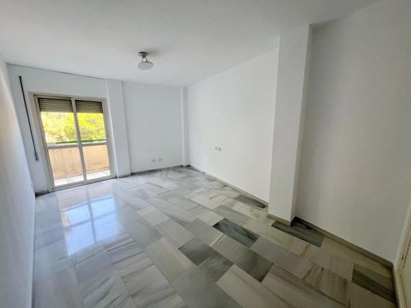 Piso en calle Jacinto Benavente, 17