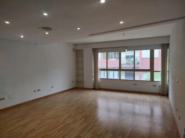 Estudio en Av Ricardo Soriano