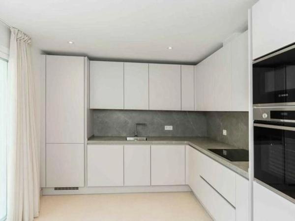 Casa independiente en plaza de los Naranjos