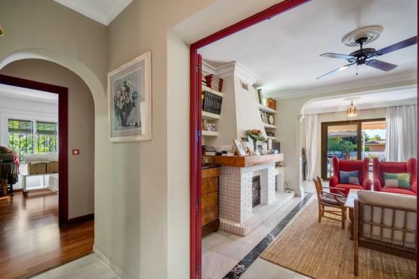 Casa independiente en plaza Vigil de Quiñones, 16