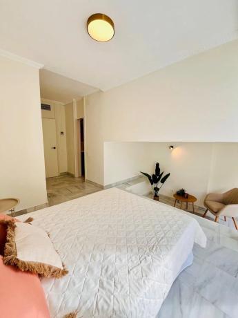 Chalet adosado en calle de Ramón Gómez de la Serna