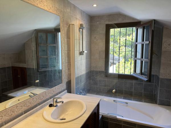 Chalet adosado en avenida las Palmeras, 17