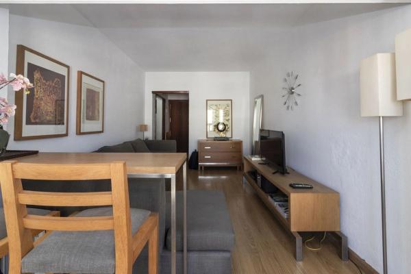 Estudio en calle Camilo José Cela, 8