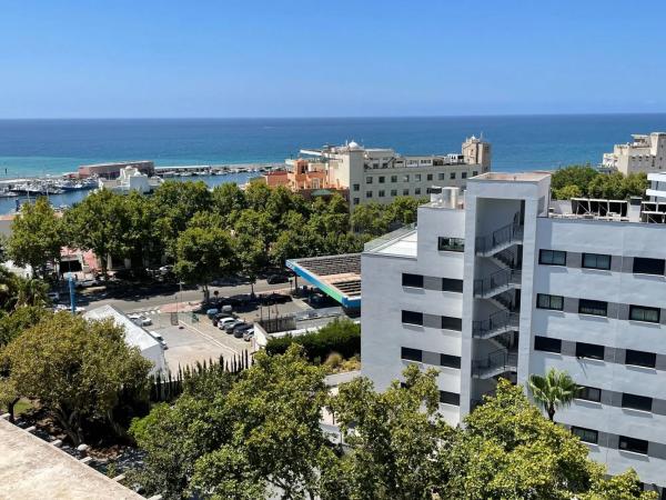 Piso en avenida General López Domínguez