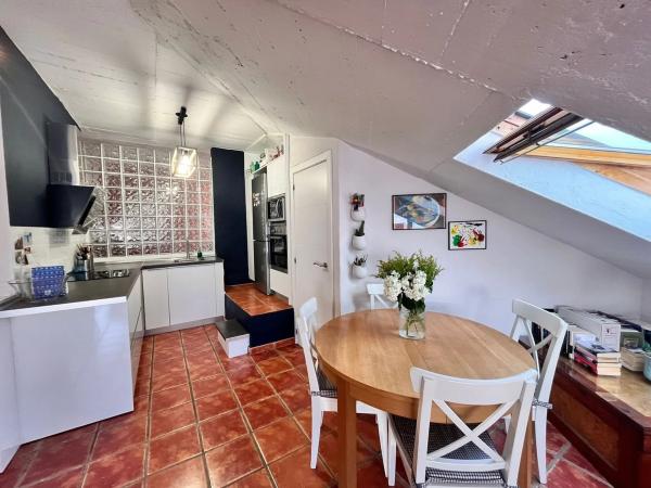 Dúplex en avenida de Nabeul