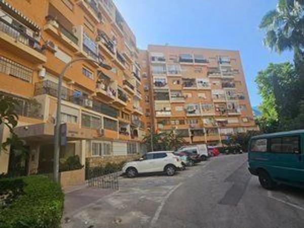 Estudio en avenida las Palmeras