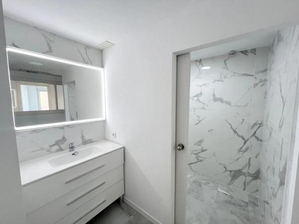 Piso en calle de Ramón Gómez de la Serna, 22