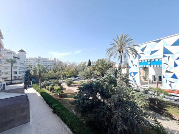 Piso en calle de Ramón Gómez de la Serna, 22