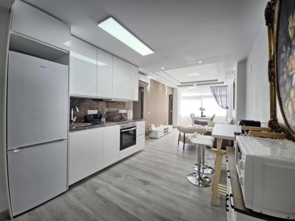 Piso en avenida Ricardo Soriano, 35