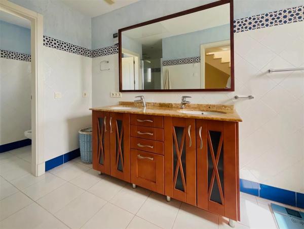 Casa independiente en calle Carmen Montiel, 10