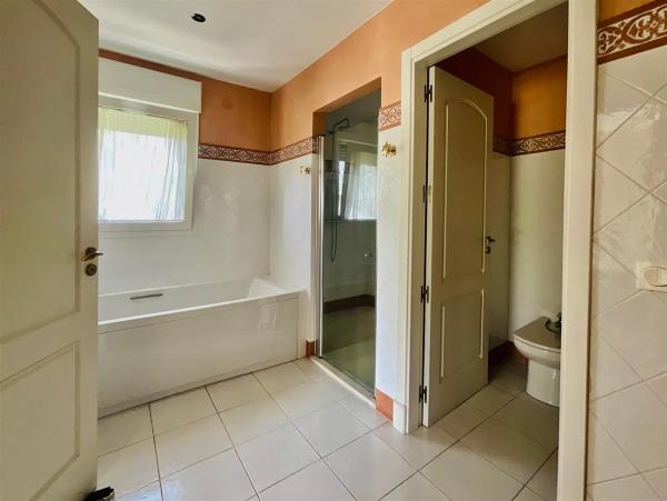 Casa independiente en calle Carmen Montiel, 10