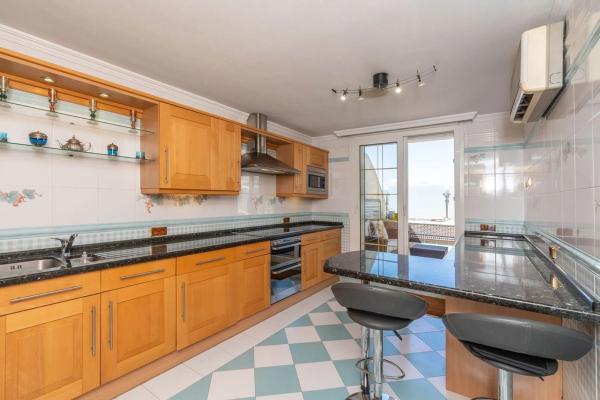 Ático en Barrio Playa Bajadilla-Puertos